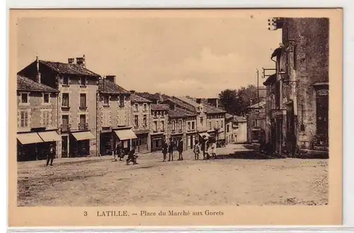 45285 Ak Latille Place du Marche aux Gorets um 1930