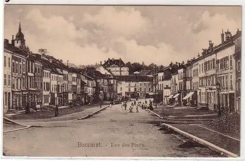 45263 Ak Baccarat Rue des Ponts Lorraine vers 1905
