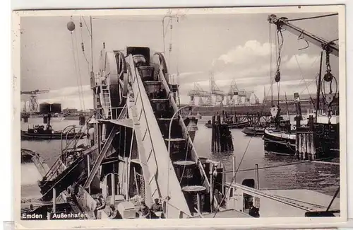 44827 Ak Emden Port extérieur avec navires 1933