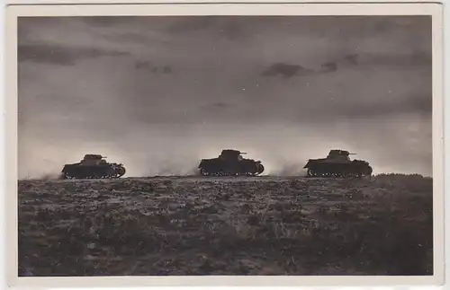 44546 Photo Ak tank en formation 1937