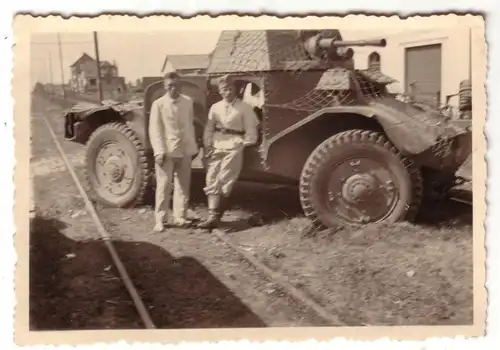 44026 Ak voiture de combat anglaise Nieupoort Belgique WK II