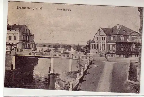 43630 Ak Brandenburg a.d.H. Annenbrücke um 1919