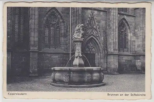 43372 Ak Kaiserslautern Brunnen a.d. Stiftskirche 1941