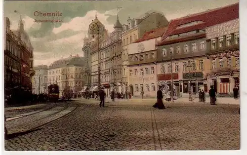 42997 Ak Chemnitz Johannisplatz mit Geschäften 1906
