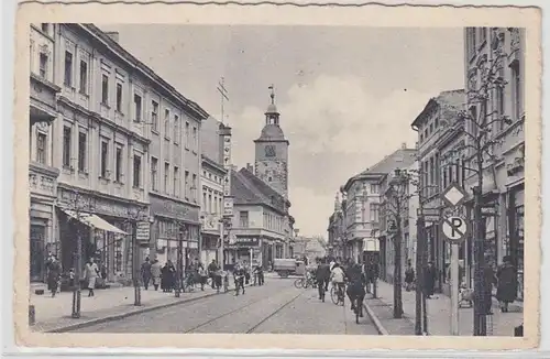 42128 Ak Schönebeck Salzer Straße mit Verkehr um 1920