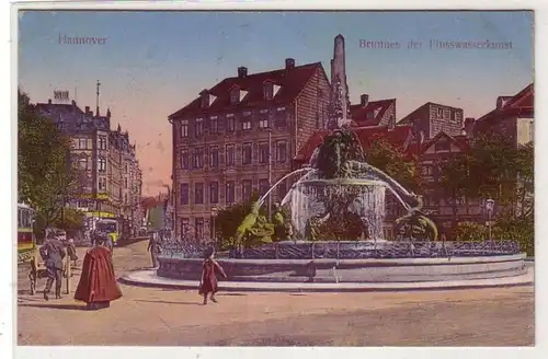 41848 Ak Hannover Brunnen der Flusswasserkunst 1914