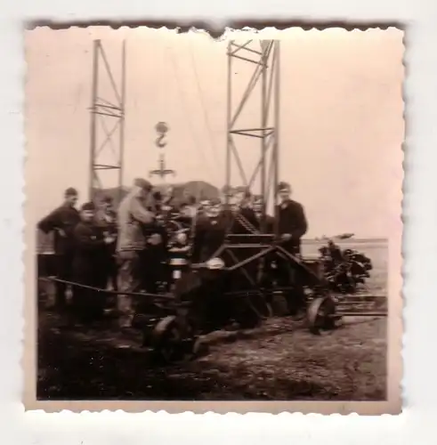 41619 Original Foto Flugzeug Motorenwechsel in Witebsk um 1942