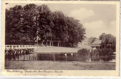 41574 Ak Rendsburg Partie bei der weißen Brücke um 1930