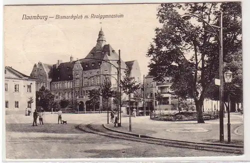 41281 Ak Naumburg Bismarckplatz avec lycée en 1910