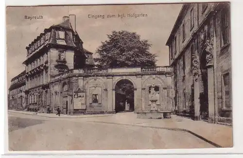 40897 Ak Bayreuth Eingang zum kgl. Hofgarten 1917