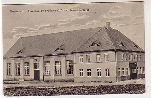 39931 Ak Mutzschen Turnhalle und Jugendherberge um 1910