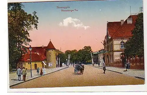 38947 Ak Neuruppin Rheinsberger Tor vers 1910