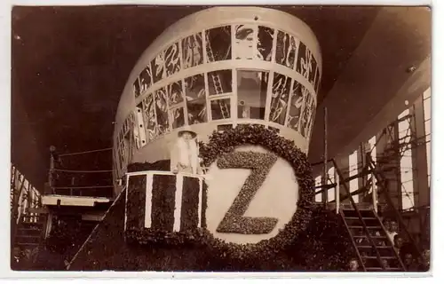 38817 Foto Ak Zeppelin LZ 127 Friedrichshafen um 1930