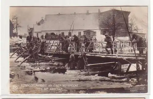 384228 Ak Angerap travail de brise-glace au pont d'urgence 1915