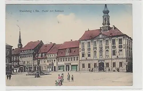 38270 Ak Radeberg in Sa. Markt mit Rathaus 1929