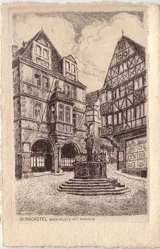 37965 Ak Berncastel Marktplatz mit Rathaus um 1930