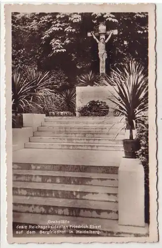 37770 Ak Bergfriedhof in Heidelberg Grabstätte um 1930