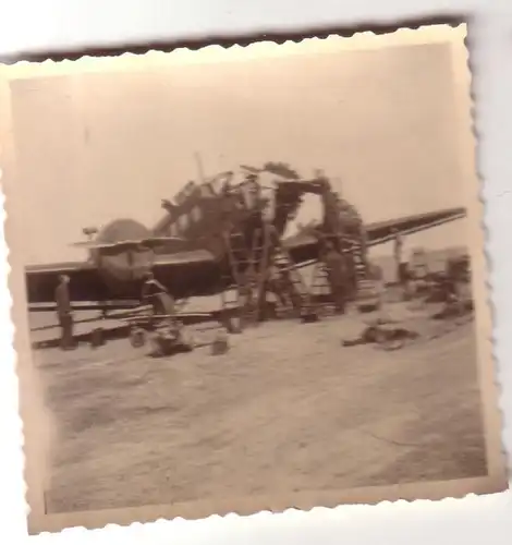 37725 Original Foto Flugzeug BMW Motorenkontrolle in Russland um 1942