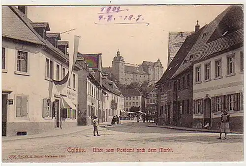 37689 Ak Colditz Blick nach Postamt und Markt 1909