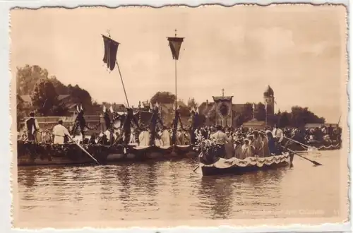 37543 Ak Procession sur le lac Chiem vers 1930