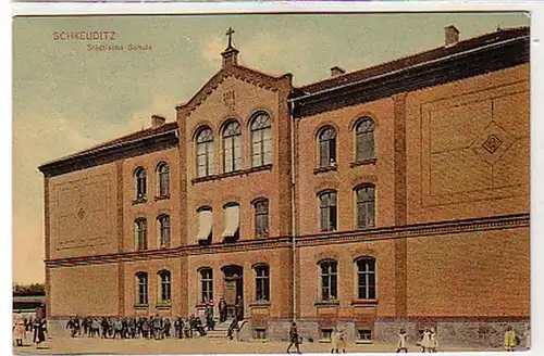 37465 Ak Schkeuditz Städtische Schule um 1910