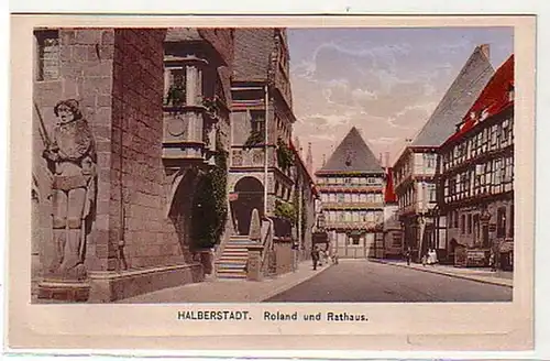 36789 Ak Halberstadt Roland und Rathaus um 1910