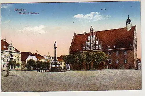 36289 Ak Jüterbog Markt mit Rathaus 1917