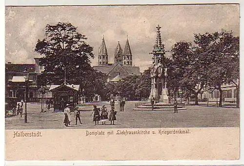 36239 Ak Halberstadt Domplatz et monument guerrier 1904