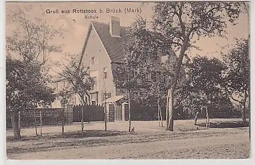 35754 Ak Gruß aus Rottstock bei Brück Schule 1914