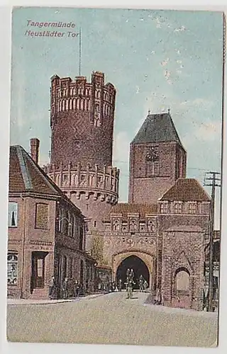35535 Ak Tangermünde Neustadt Tor 1914