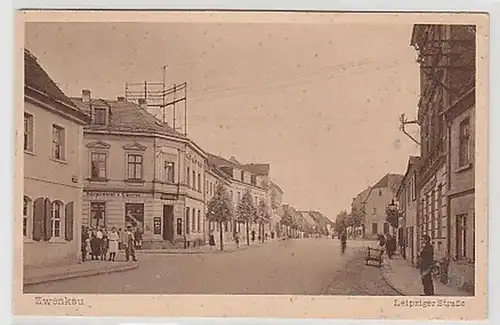 35398 Ak Zwenkau Leipziger Strasse vers 1920