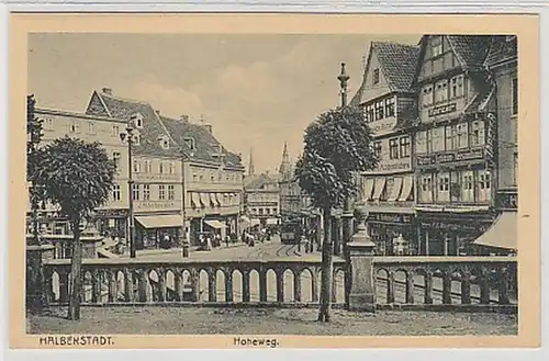 34632 Ak Halberstadt Hoheweg avec des magasins autour de 1930