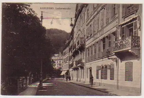 34515 Ak Karlsbad in Böhmen Lutherstraße um 1925