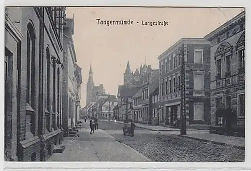 33821 Ak Tangermünde Langestraße avec des magasins vers 1920