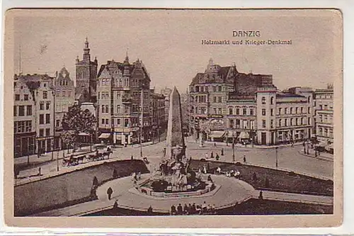 33455 Ak Danzig Holzmarkt und Kriegerdenkmal um 1920
