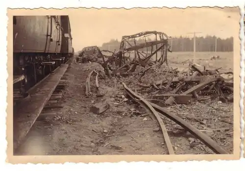 31689 Original Foto Russland Eisenbahnlinie nach Volltreffer 2. Weltkrieg