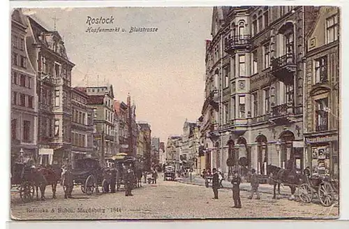 31676 Ak Rostock Hopfenmarkt und Blutstraße 1903