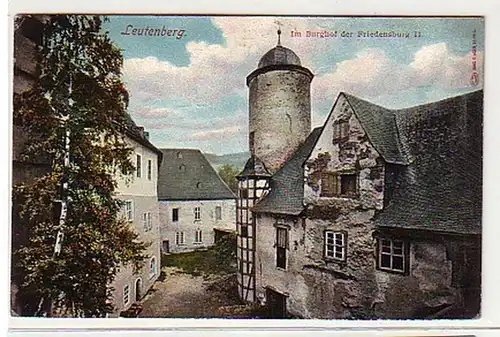 31489 Ak Leutenberg im Burghof der Friedensburg 1909