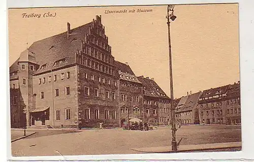 30902 Ak Freiberg in Sa. Untermarkt mit Museum um 1930