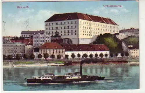 30871 Ak Linz an der Donau Schlosskaserne um 1910