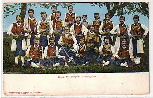 30346 Ak Gruppe Montenegriner in Tracht um 1915