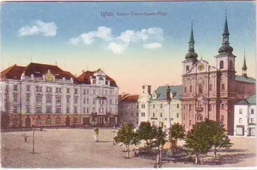 29967 Ak Iglau Kaiser Franz Kosefs Platz um 1910