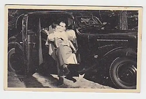 29345 Photo voiture Oldtimer voyage père et fils vers 1930
