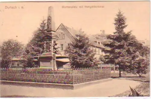 29258 Ak Durlach Blumenplatz mit Hengstdenkmal um 1920
