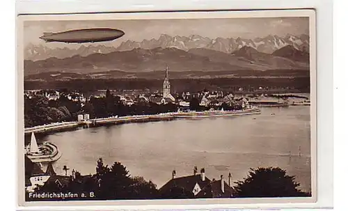 28669 Ak Friedrichhafen a.B. mit Zeppelin um 1940