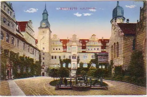 27739 Ak Merseburg Schlosshof um 1910
