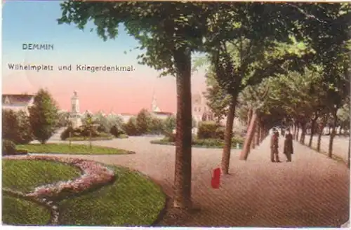 27412 Ak Demmin Wilhelmplatz & Kriegerdenkmal 1916