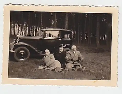 27005 Photo voiture excursion de voitures anciennes vers 1930