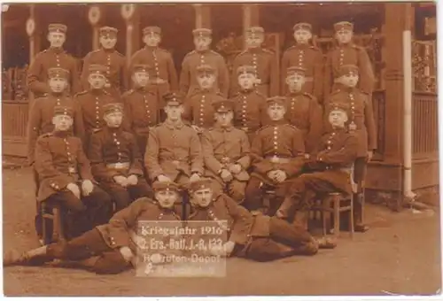 26743 Photo Ak soldats dans l'uniforme Inf. Régiment 133 1916