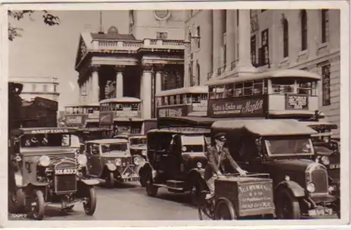 26247 Ak London Piccadilly avec trafic 1935